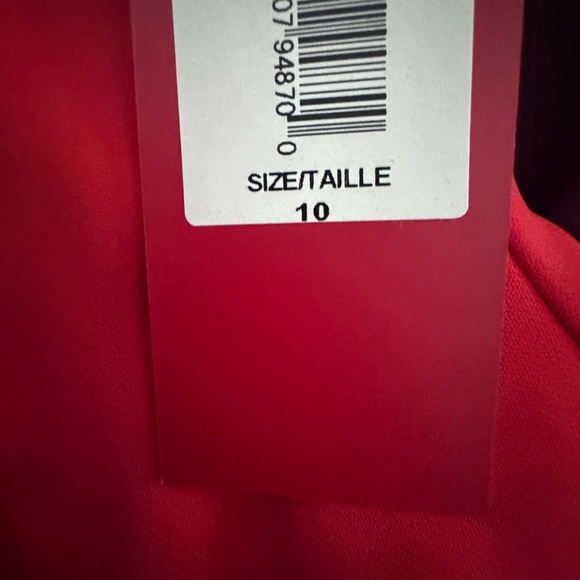 ♥️ Dark Red Carmen Marc Valvo Infusion Dress ♥️ - Picture 7 of 7